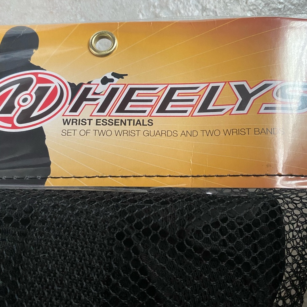 New In Package Heelys Wrist Essentials - Picture 3 of 6